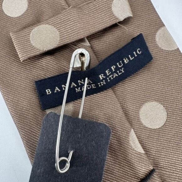 NWT Banana Republic Men's 100% Silk Polka Dot Woven Made In Italy Tie‎ Fawn Tan - Picture 5 of 9